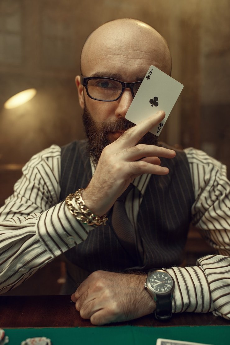 Tampilan antarmuka aplikasi mobile super slot dengan menu permainan slot dan live dealer