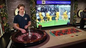 Meja Free Bet Blackjack live dengan dealer profesional di studio super slot